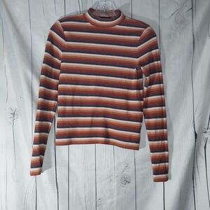 American Eagle Long-Sleeve 90's Mock Neck Crop Top